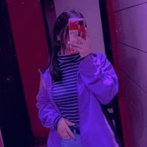 Meet your Posher, Andrea idania